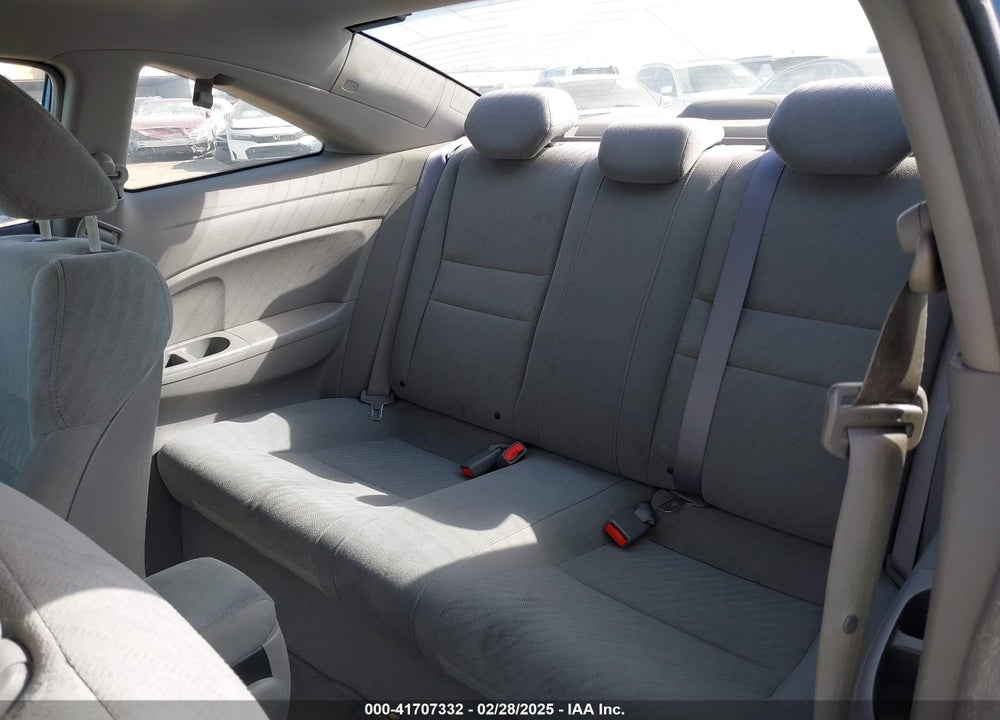 2011 HONDA CIVIC VIN: 2HGFG1B68BH501246