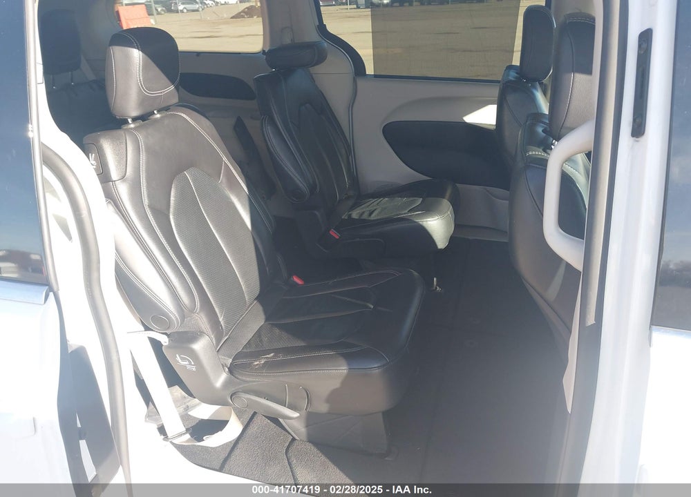 2022 CHRYSLER PACIFICA TOURING L VIN: 2C4RC1BG3NR194793