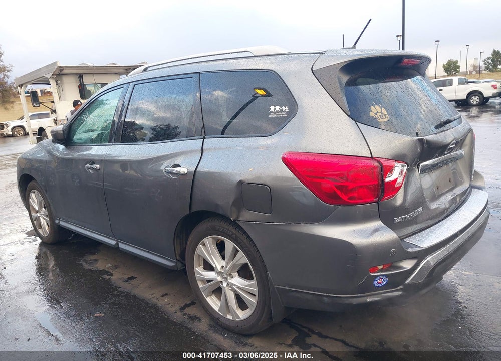 2018 NISSAN PATHFINDER VIN: 5N1DR2MM9JC613309