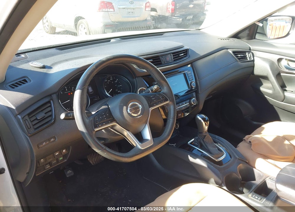 2018 NISSAN ROGUE VIN: 5N1AT2MV7JC847624