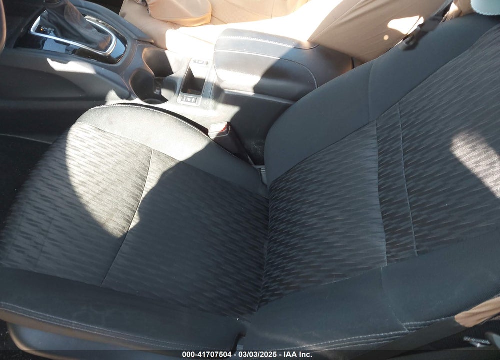 2018 NISSAN ROGUE VIN: 5N1AT2MV7JC847624