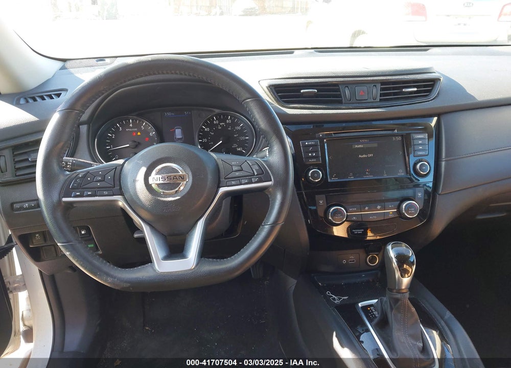 2018 NISSAN ROGUE VIN: 5N1AT2MV7JC847624
