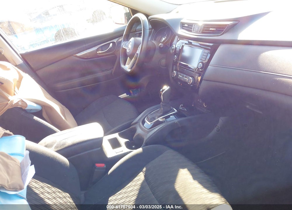 2018 NISSAN ROGUE VIN: 5N1AT2MV7JC847624