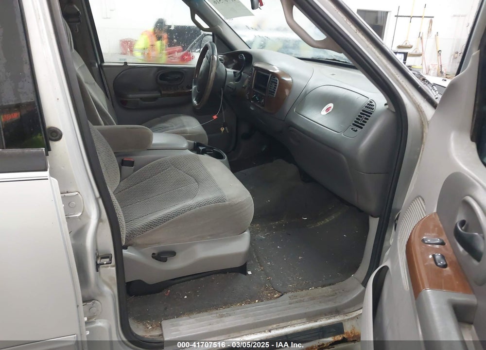 2001 FORD F-150 VIN: 1FTRW08L81KF19212