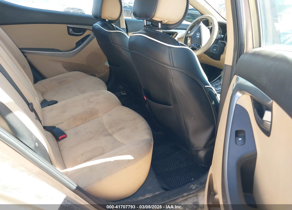 2013 HYUNDAI ELANTRA VIN: 5NPDH4AE7DH381060