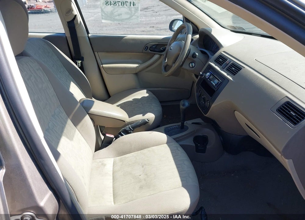 2005 FORD FOCUS ZX4 VIN: 1FAFP34N85W266566