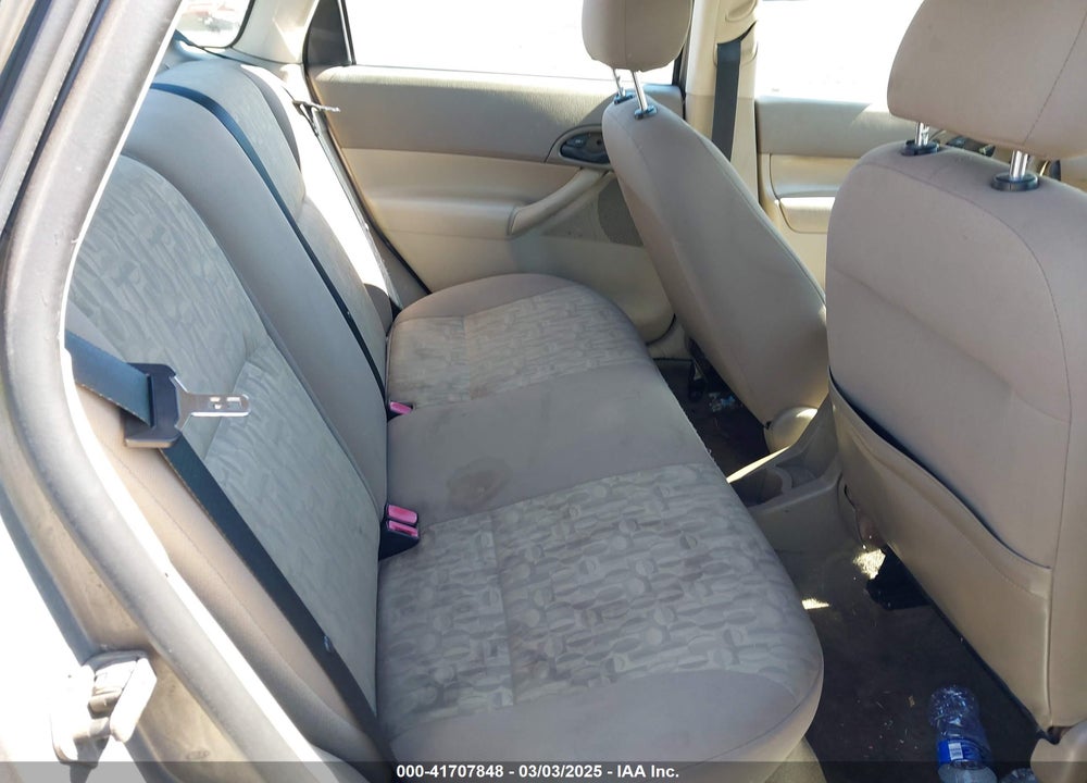 2005 FORD FOCUS ZX4 VIN: 1FAFP34N85W266566