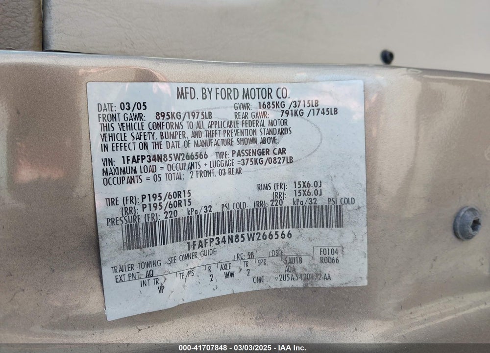 2005 FORD FOCUS ZX4 VIN: 1FAFP34N85W266566