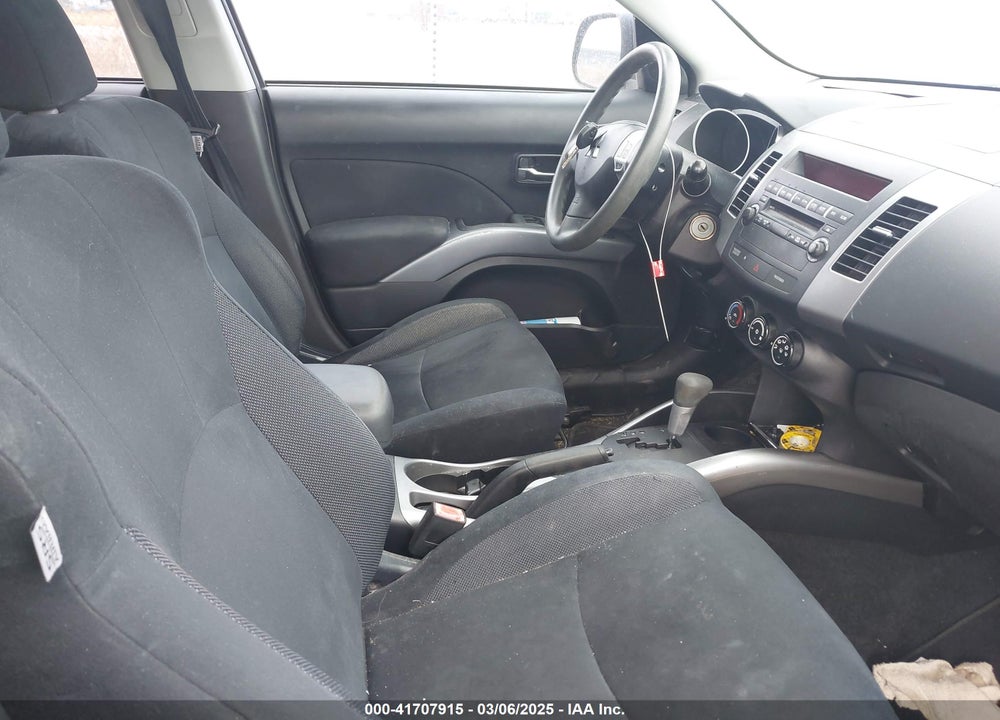 2009 MITSUBISHI OUTLANDER ES VIN: JA4LS21W59Z013495