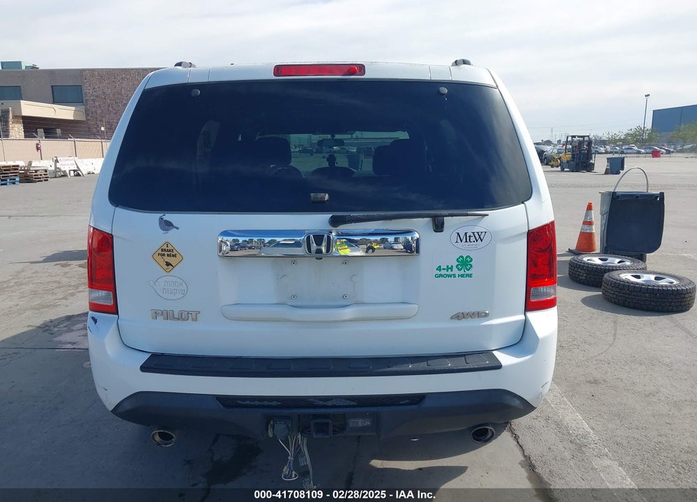2015 HONDA PILOT EX VIN: 5FNYF4H47FB025097