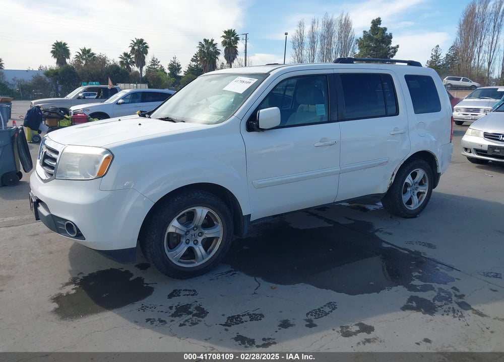 2015 HONDA PILOT EX VIN: 5FNYF4H47FB025097