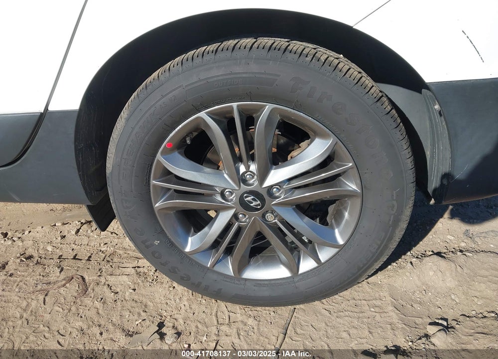 2014 HYUNDAI TUCSON SE VIN: KM8JUCAG7EU802658