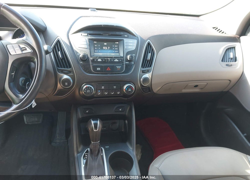 2014 HYUNDAI TUCSON SE VIN: KM8JUCAG7EU802658