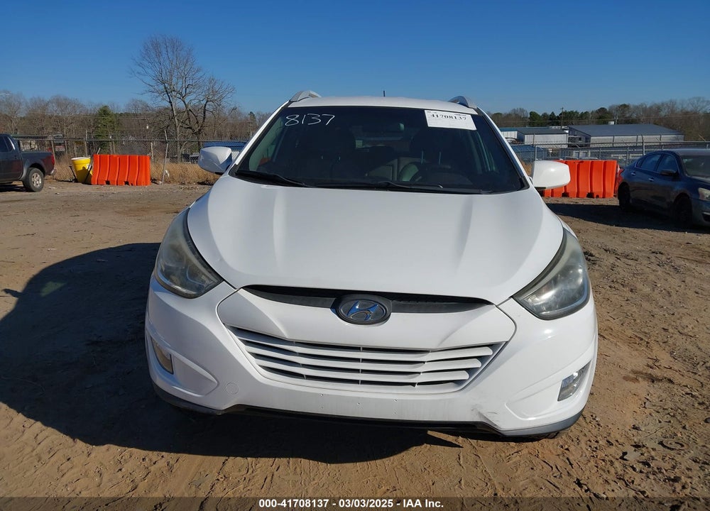 2014 HYUNDAI TUCSON SE VIN: KM8JUCAG7EU802658