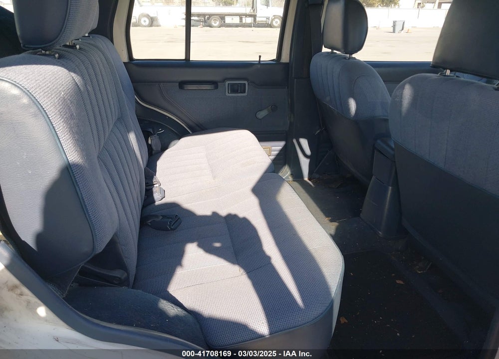 1995 NISSAN PATHFINDER VIN: JN8HD17S5SW031480