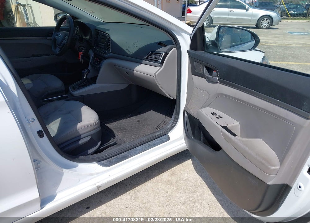 2017 HYUNDAI ELANTRA SE VIN: 5NPD74LF8HH160159