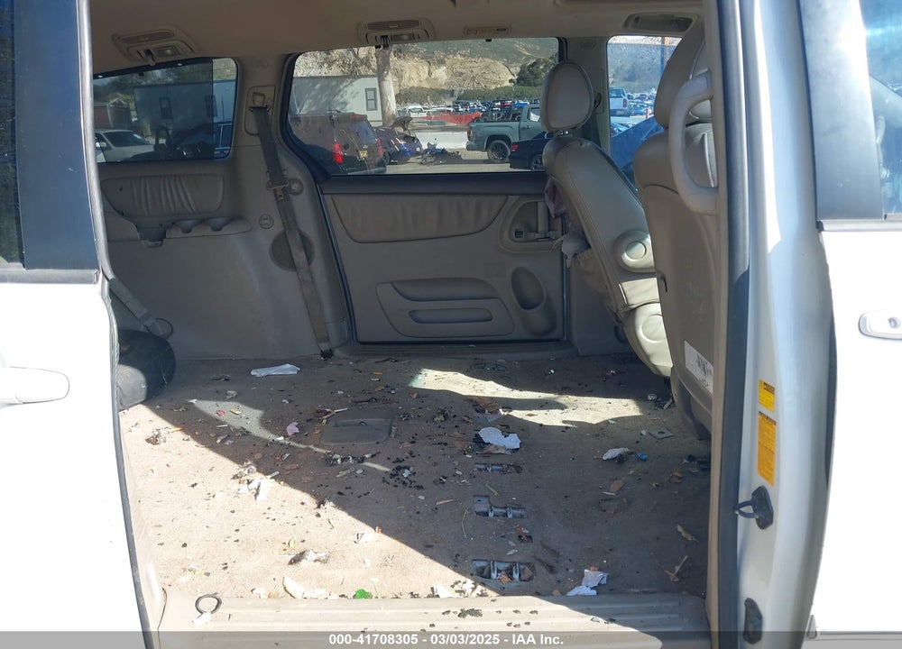 2004 TOYOTA SIENNA XLE LIMITED VIN: 5TDZA22C74S211884
