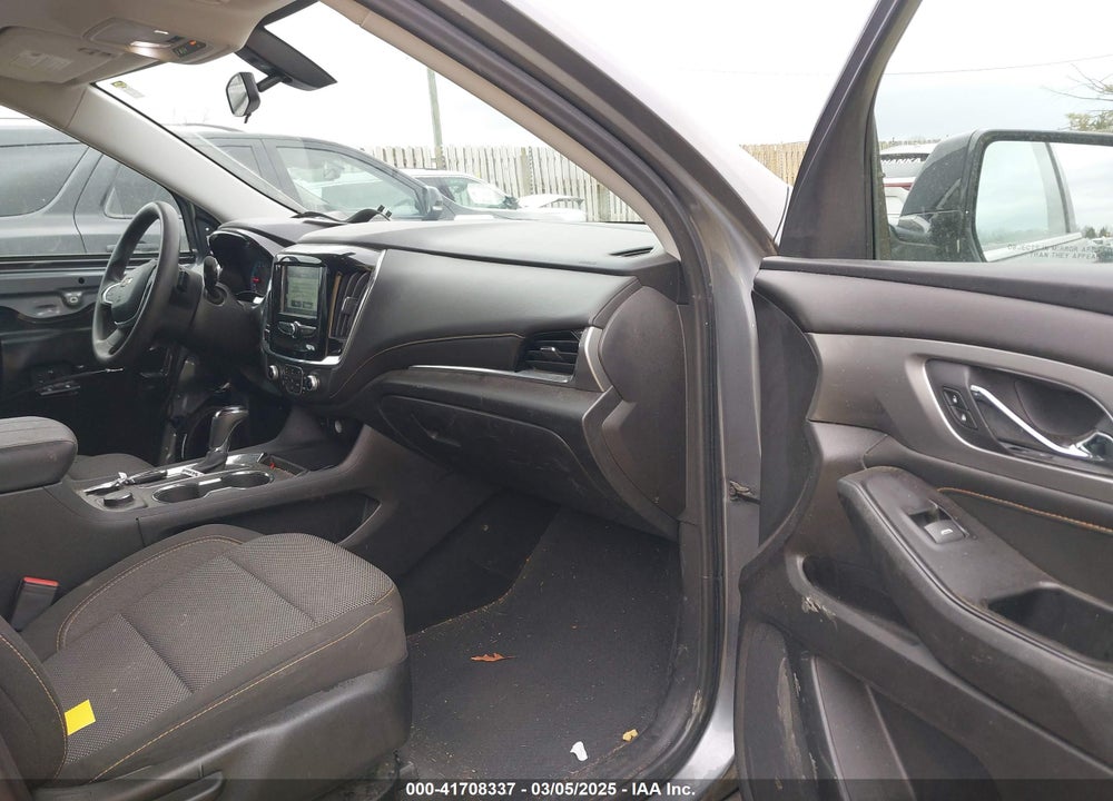 2018 CHEVROLET TRAVERSE LS VIN: 1GNERFKW4JJ248576