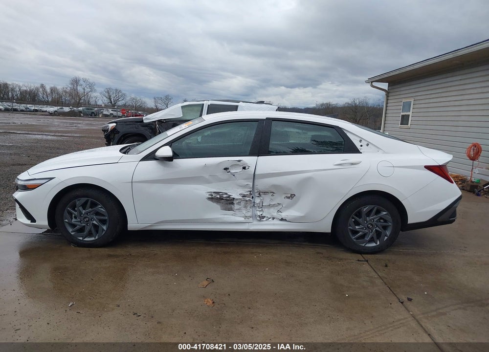 2024 HYUNDAI ELANTRA HYBRID VIN: KMHLM4DJ0RU103318