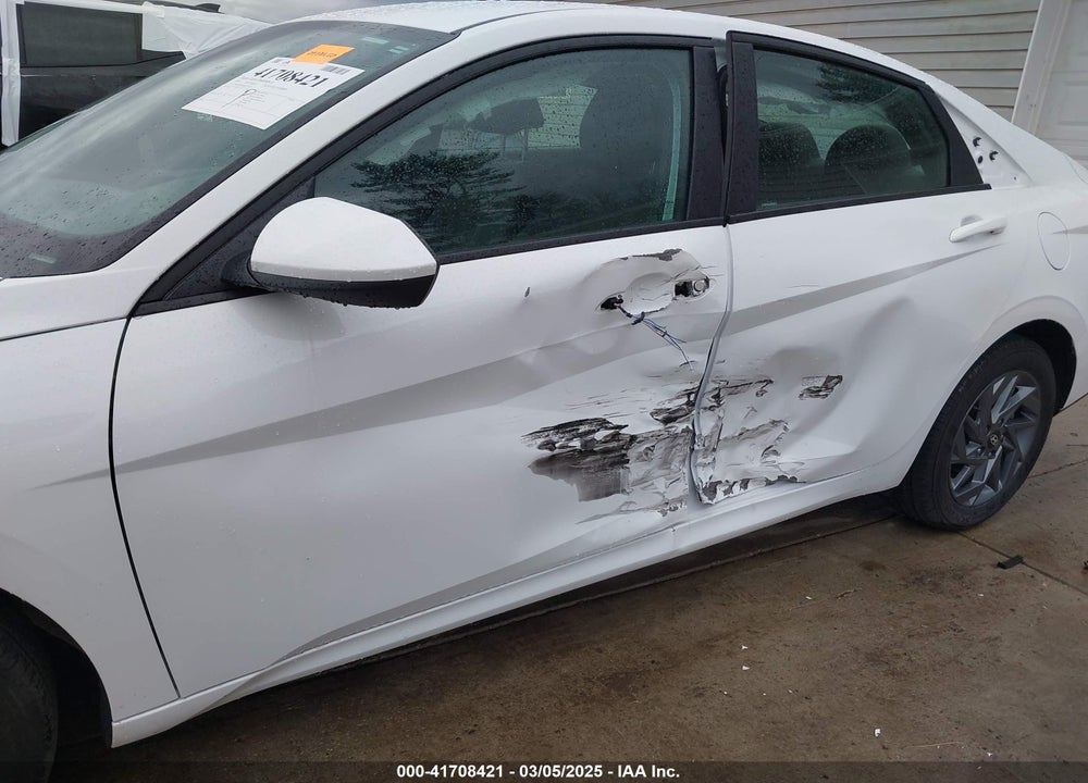 2024 HYUNDAI ELANTRA HYBRID VIN: KMHLM4DJ0RU103318