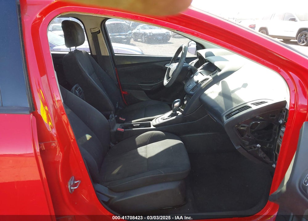2015 FORD FOCUS VIN: 1FADP3F25FL232159