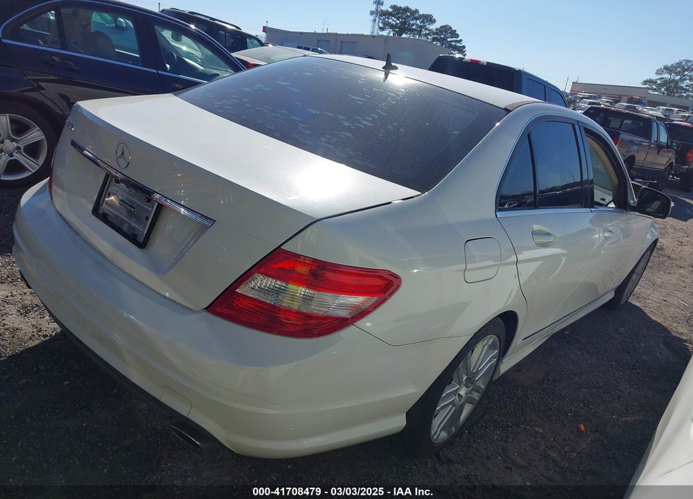 2009 MERCEDES-BENZ C 300 LUXURY/SPORT VIN: WDDGF54XX9R069679