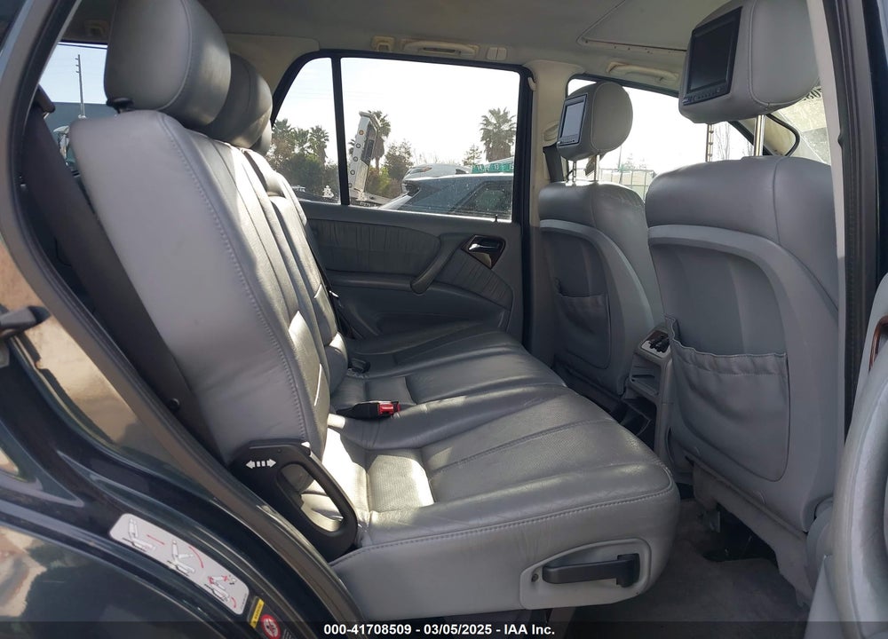 2000 MERCEDES-BENZ ML 320 VIN: 4JGAB54EXYA194135