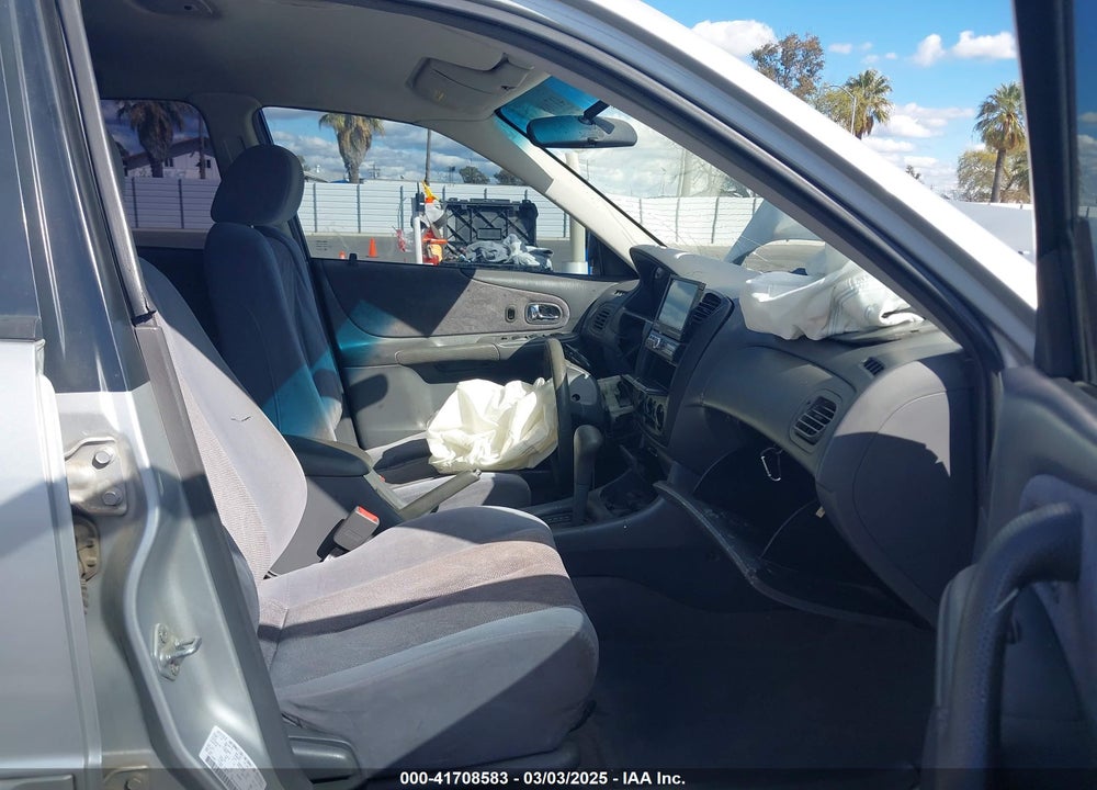 2000 MAZDA PROTEGE ES VIN: JM1BJ2215Y0283790