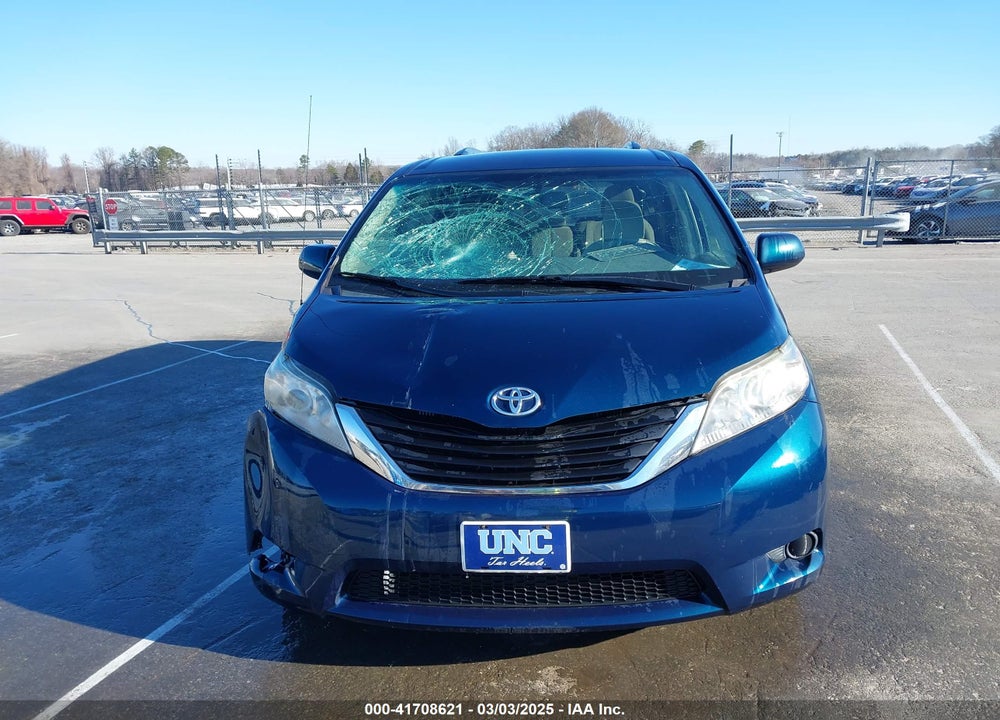 2011 TOYOTA SIENNA LE V6 VIN: 5TDKK3DC1BS007256
