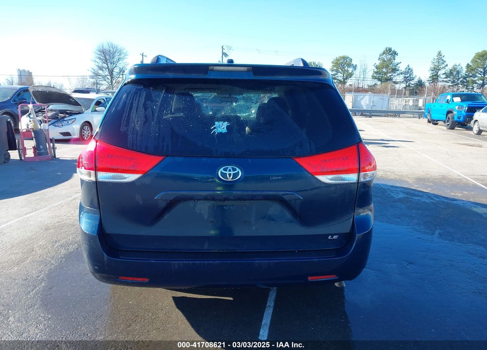 2011 TOYOTA SIENNA LE V6 VIN: 5TDKK3DC1BS007256