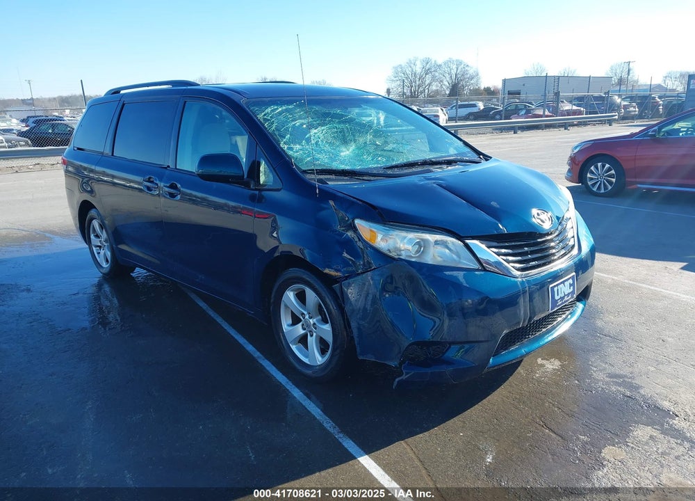 2011 TOYOTA SIENNA LE V6 VIN: 5TDKK3DC1BS007256