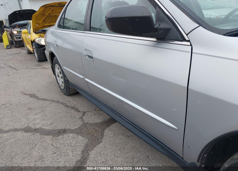2001 HONDA ACCORD VALUE PACKAGE VIN: 1HGCF86691A033453