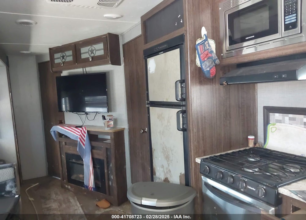 2019 UNKNOWN RV VIN: 4YDT33322KS379025