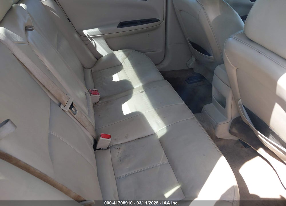2010 CHEVROLET IMPALA VIN: 2G1WB5EN4A1180829