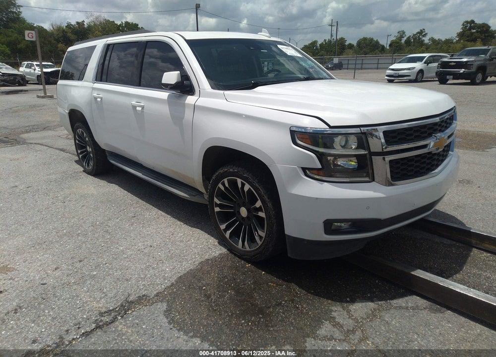 2015 CHEVROLET SUBURBAN 1500 LT VIN: 1GNSCJKC3FR525076