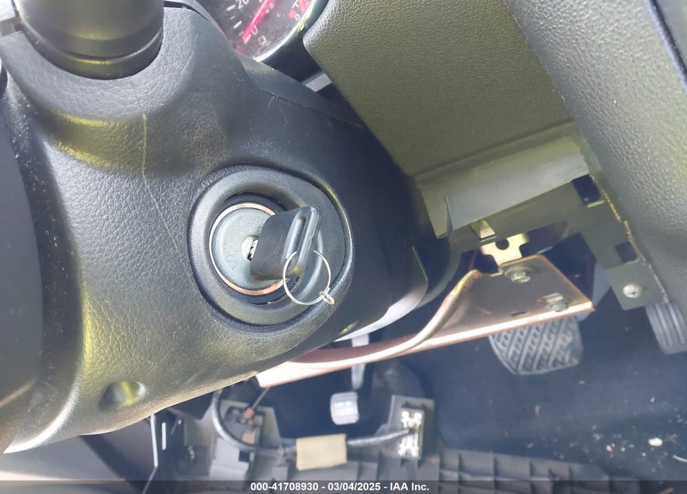 2013 NISSAN ROGUE S VIN: JN8AS5MV6DW663338