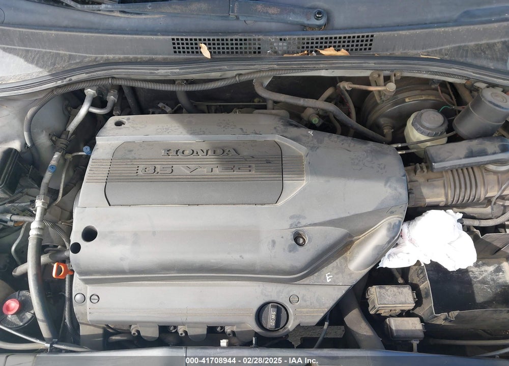 2004 HONDA ODYSSEY VIN: 5FNRL18584B103582