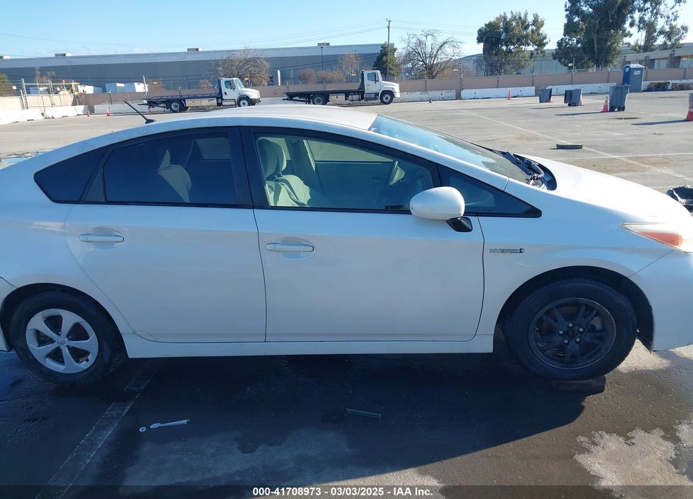 2013 TOYOTA PRIUS VIN: JTDKN3DU2D5681702