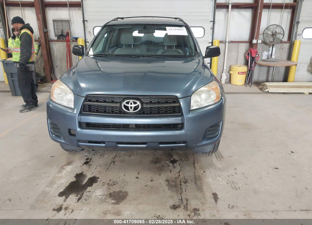 2011 TOYOTA RAV4 VIN: 2T3JF4DV1BW132022