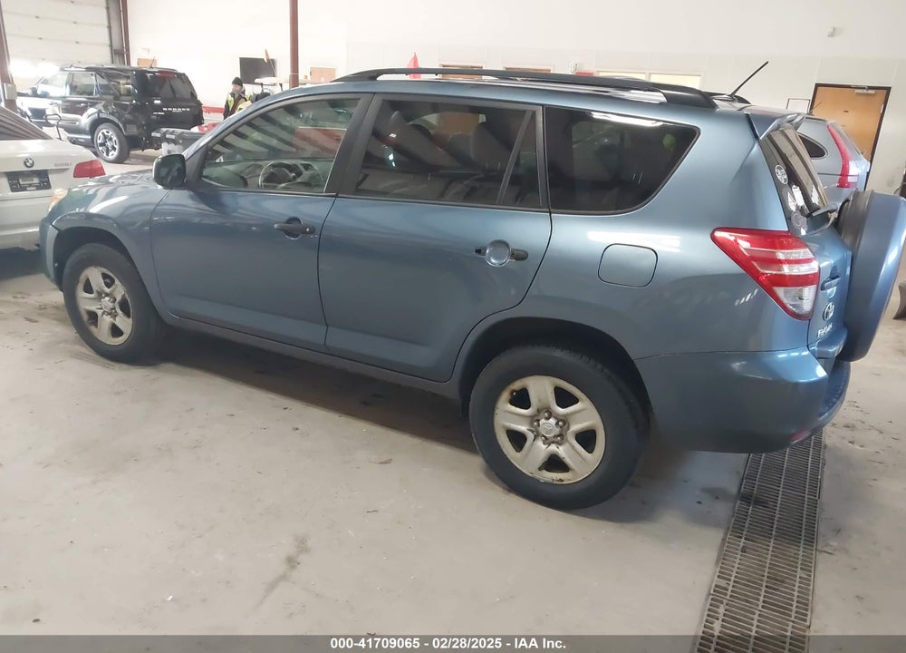2011 TOYOTA RAV4 VIN: 2T3JF4DV1BW132022