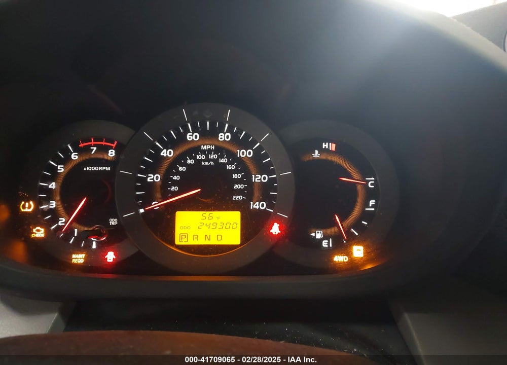 2011 TOYOTA RAV4 VIN: 2T3JF4DV1BW132022