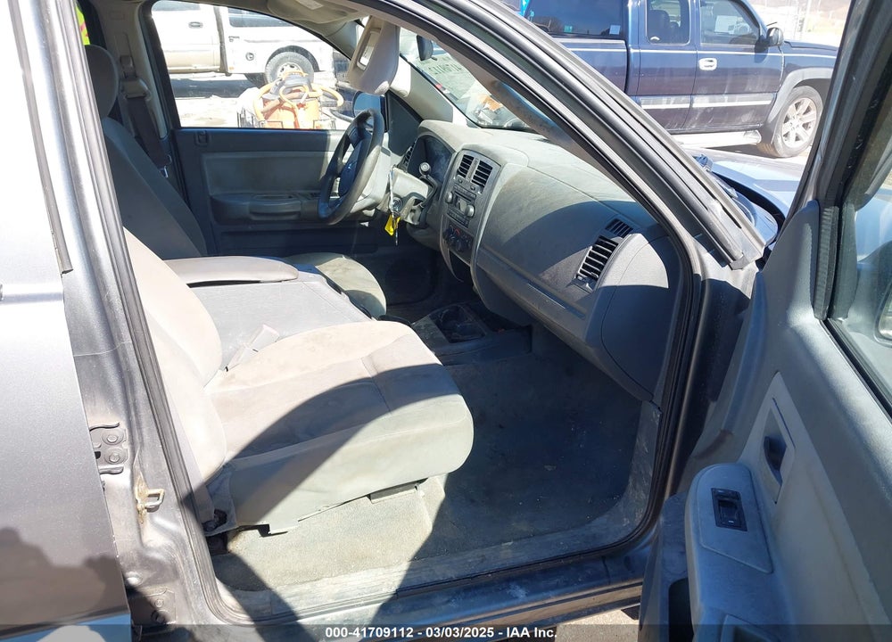 2006 DODGE DAKOTA SLT VIN: 1D7HW48NX6S639546