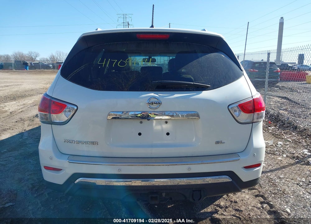 2015 NISSAN PATHFINDER VIN: 5N1AR2MN9FC664389