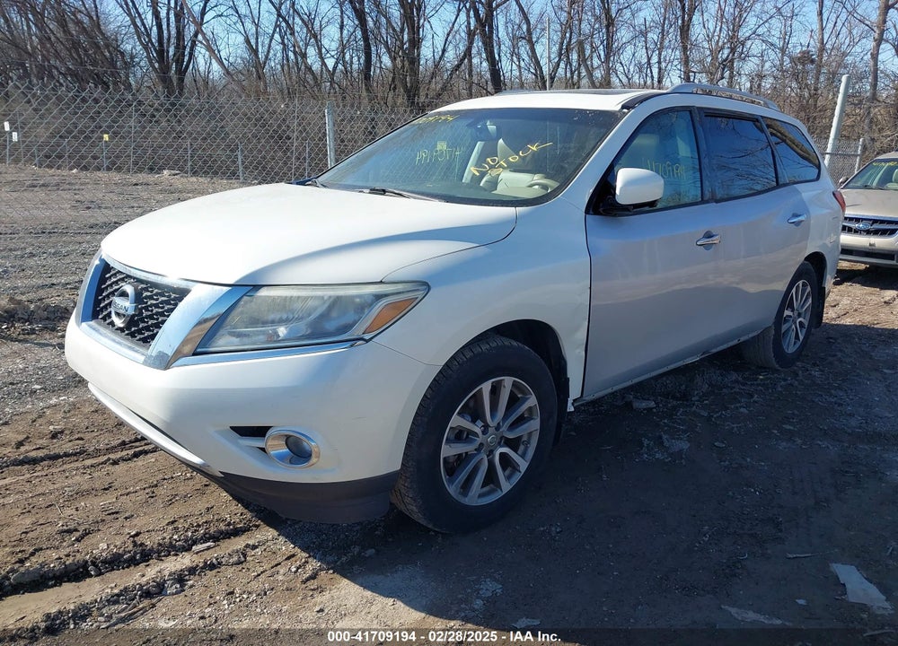 2015 NISSAN PATHFINDER VIN: 5N1AR2MN9FC664389