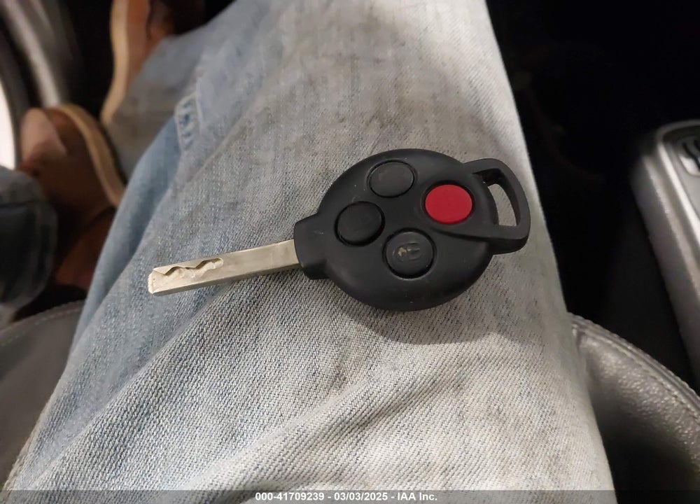 2014 SMART FORTWO ELECTRIC DRIVE PASSION VIN: WMEEJ9AA1EK729572