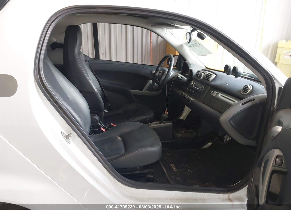 2014 SMART FORTWO ELECTRIC DRIVE PASSION VIN: WMEEJ9AA1EK729572