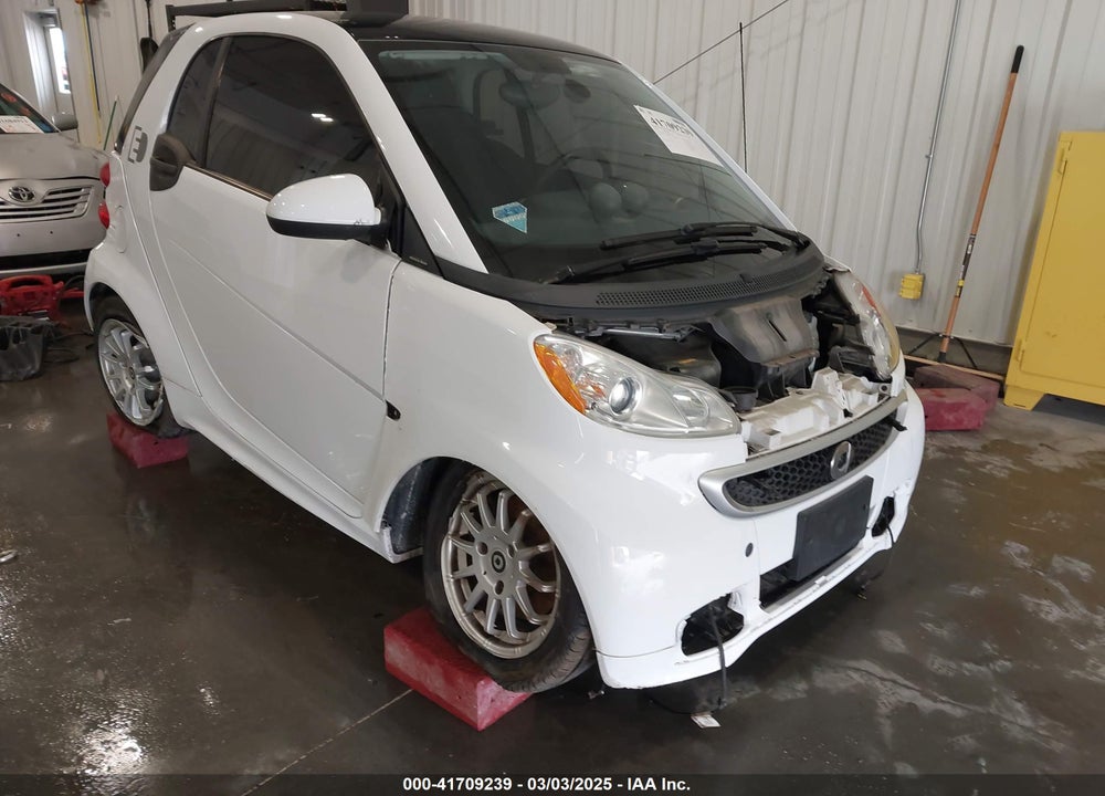 2014 SMART FORTWO ELECTRIC DRIVE PASSION VIN: WMEEJ9AA1EK729572