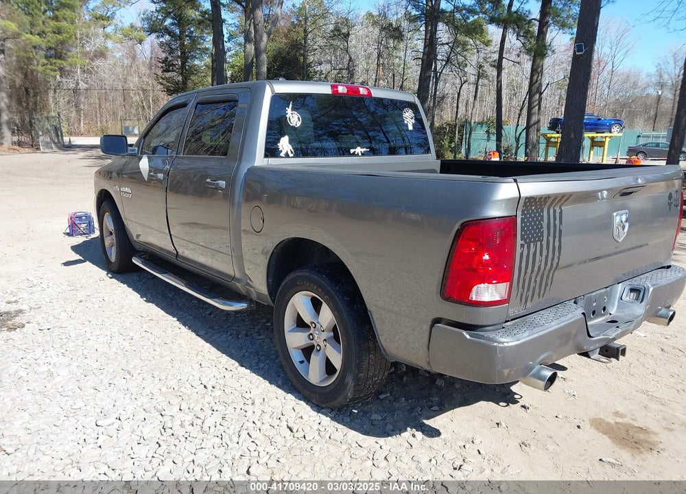 2013 RAM 1500 VIN: 1C6RR6KT0DS644445
