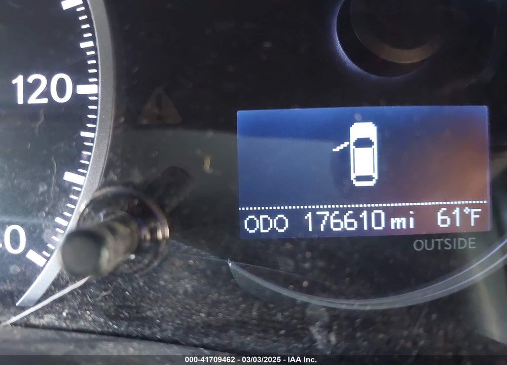 2011 LEXUS CT 200H VIN: JTHKD5BH3B2002456