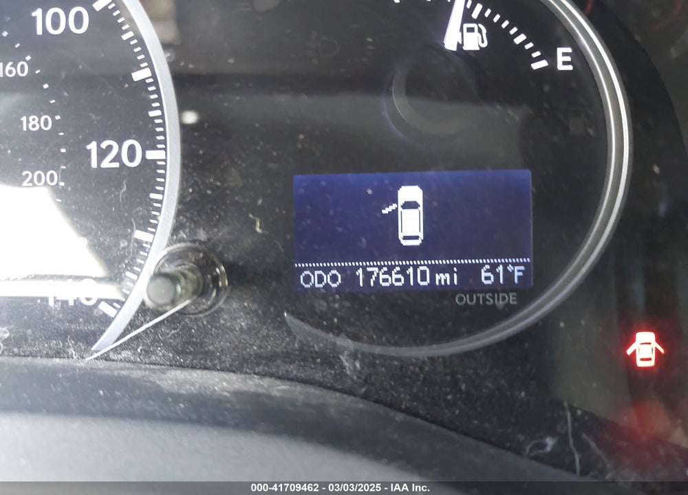 2011 LEXUS CT 200H VIN: JTHKD5BH3B2002456